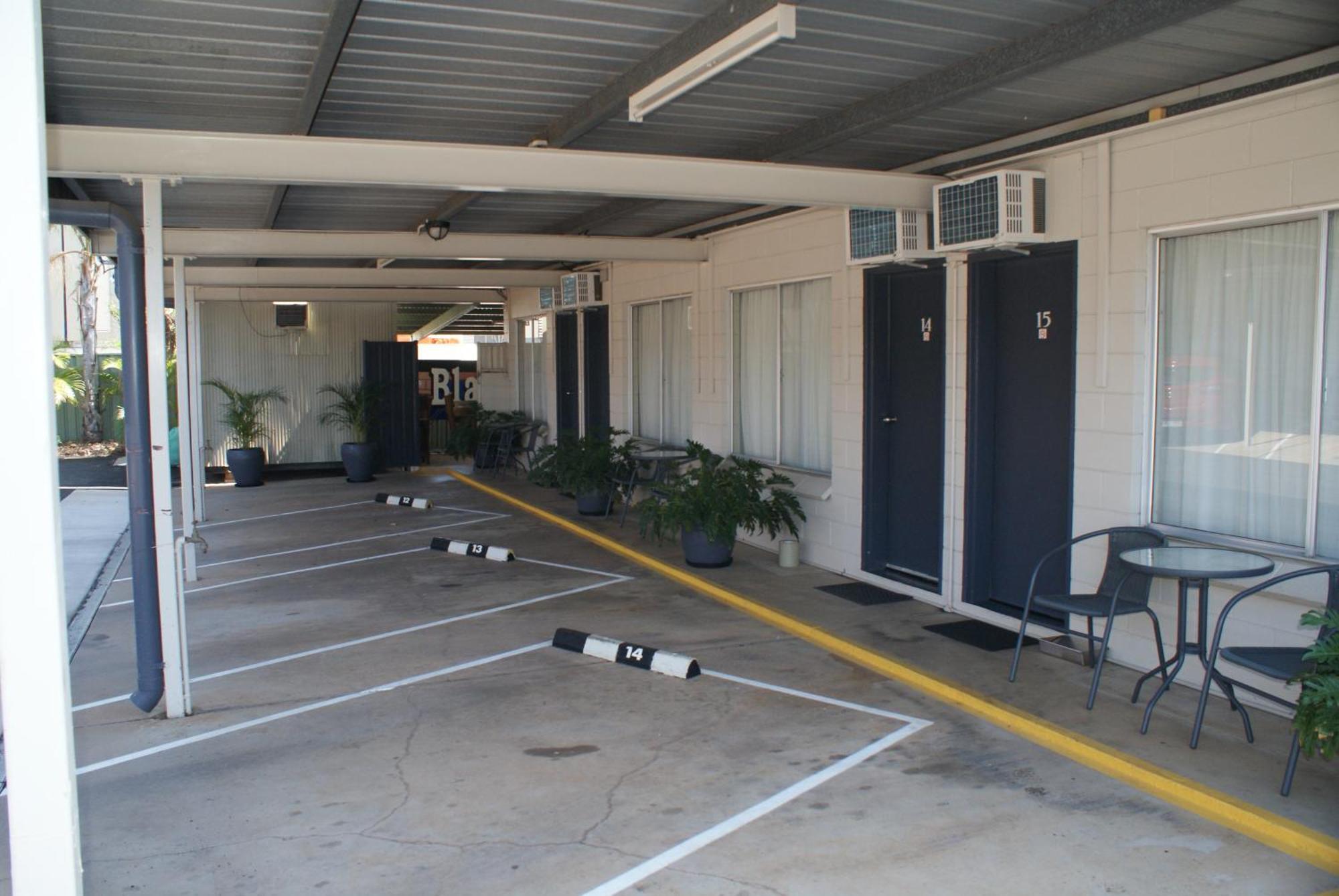 Black Diamond Motel Blackwater Esterno foto