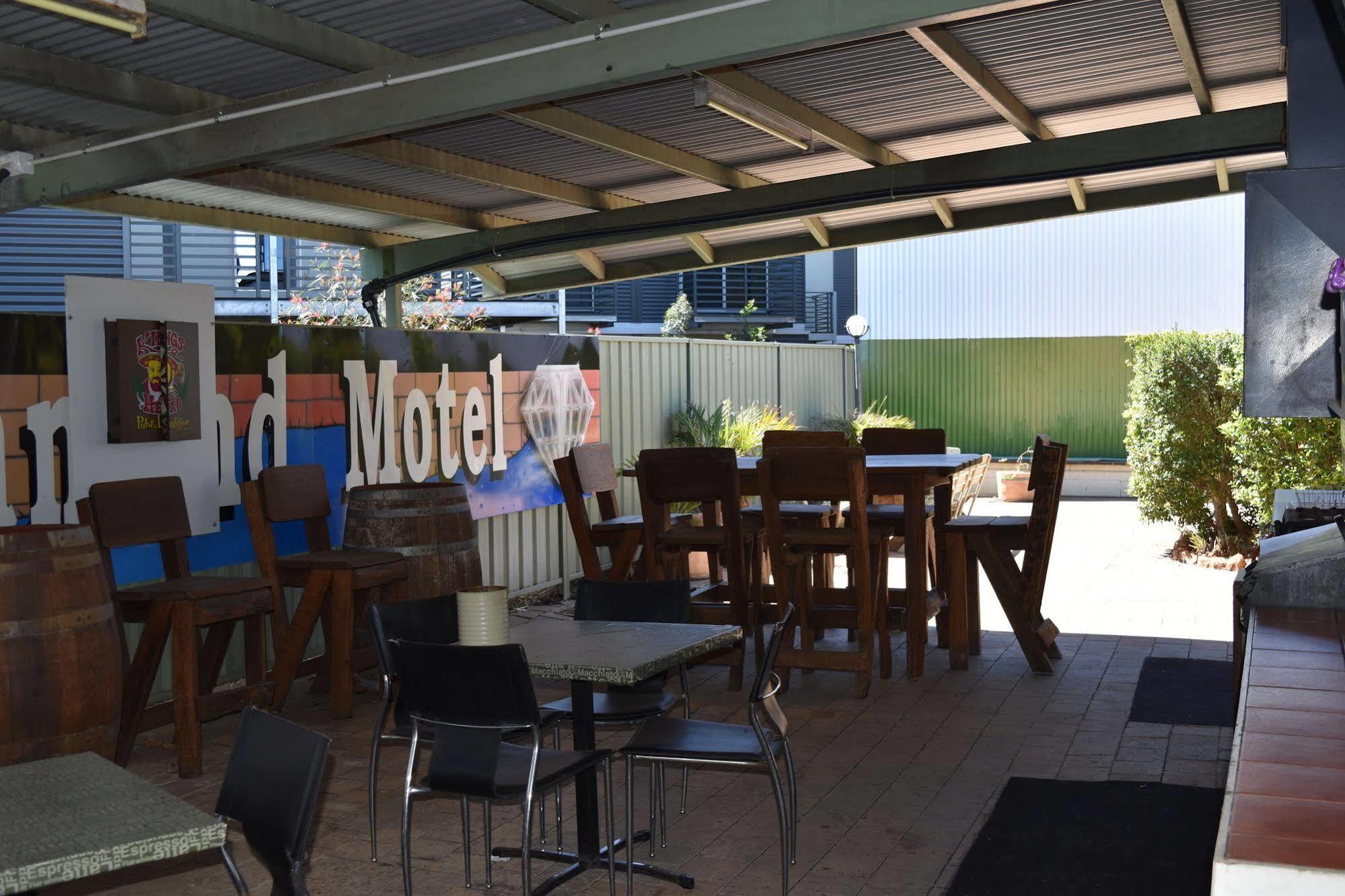 Black Diamond Motel Blackwater Esterno foto